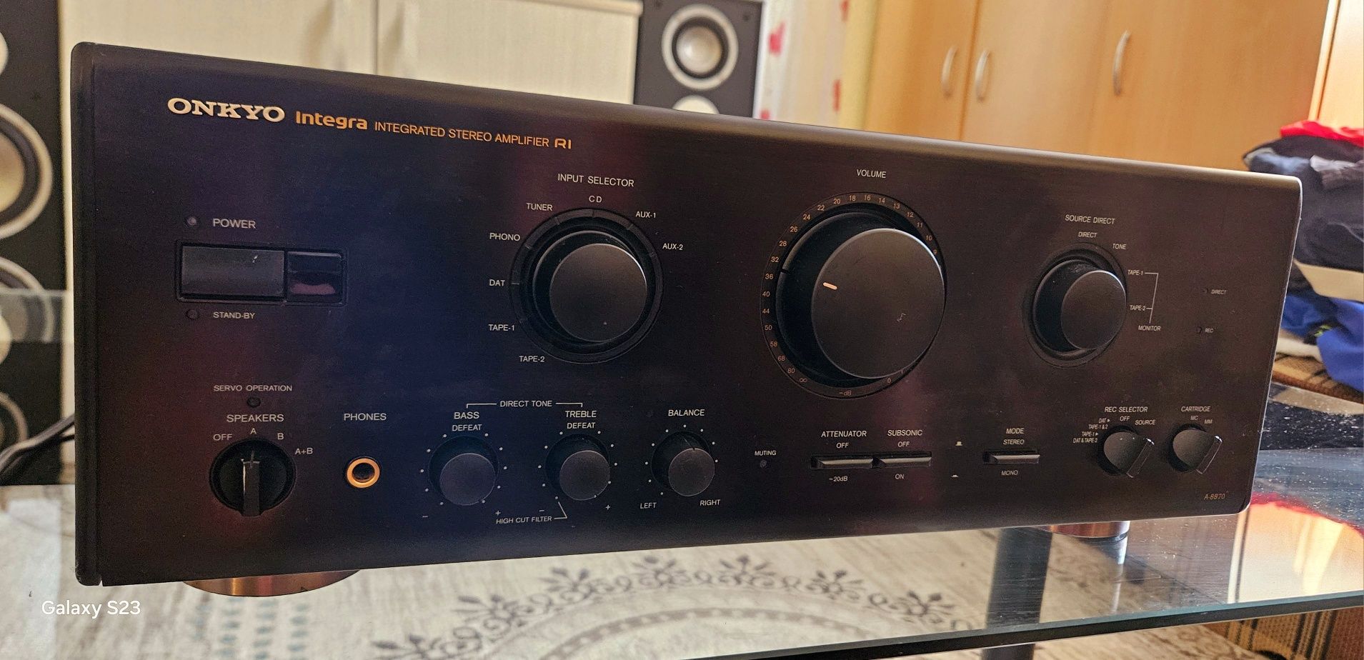Amplificator Onkyo integra A-8870