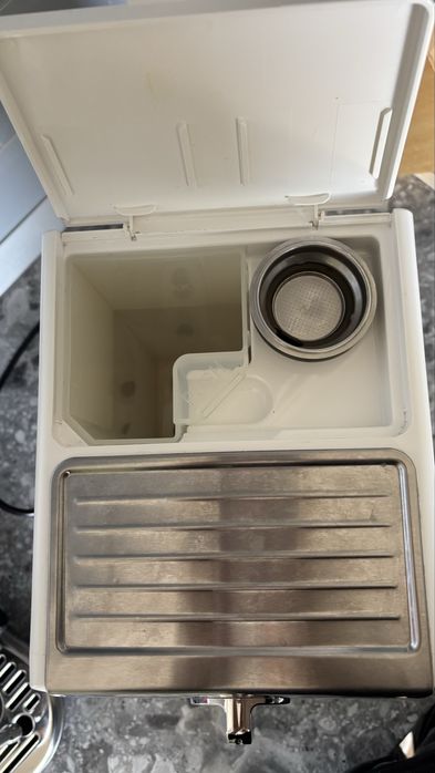 Espressor manual DeLonghi + Râșniță + accesorii