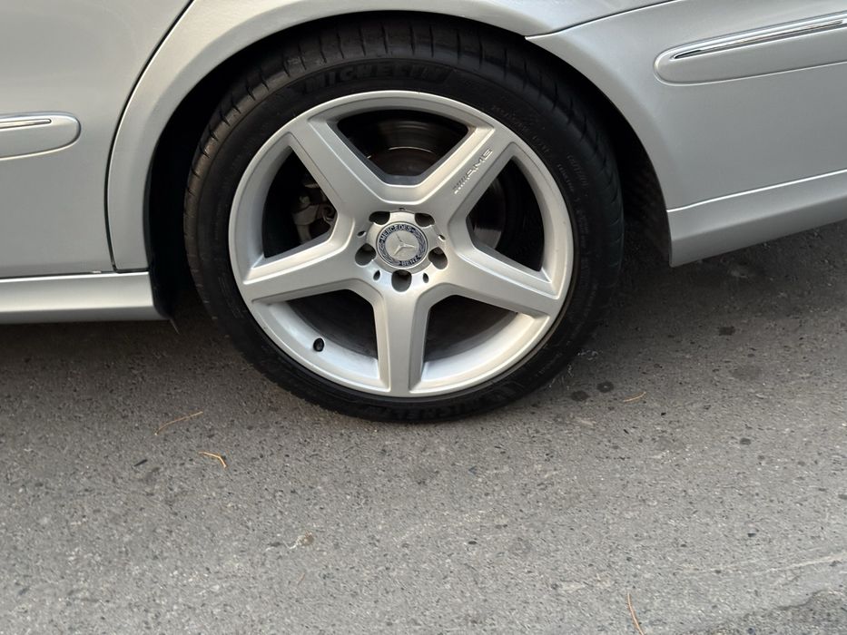 Mersedes benz W 211  E 200 kraska toza