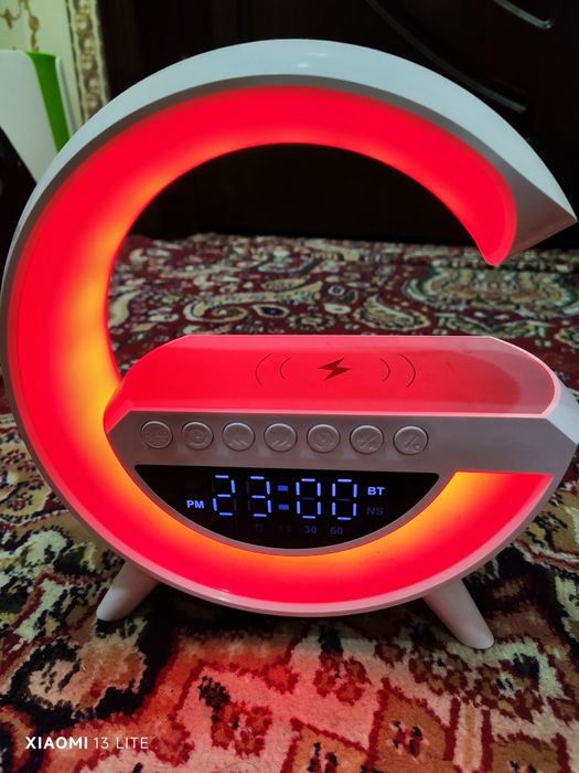 ночник ва колонка сотилади