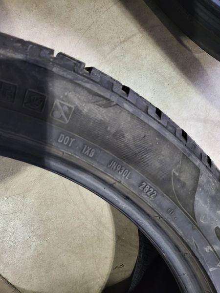 325/35/22//285/40/22 PIRELLI