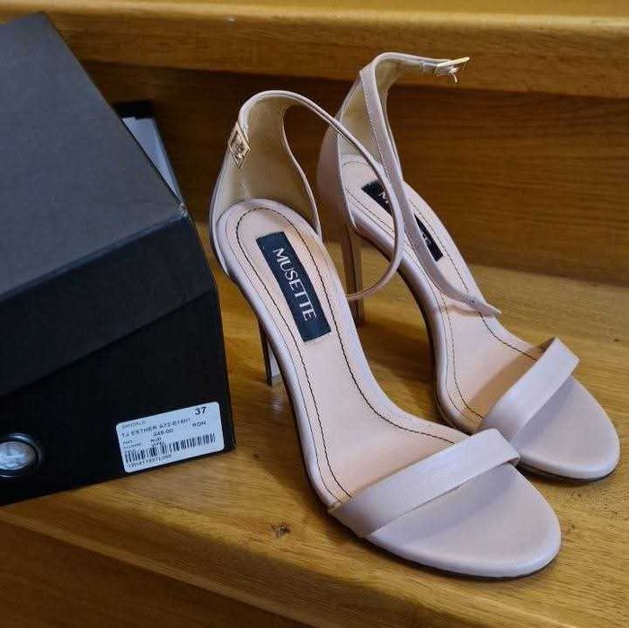 Sandale Musette Esther 37 nude, ca noi, cu bareta peste glezna