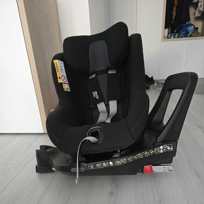 Scaun auto - Britax Romer Dualfix M I-Size - Rotativ 360° - 61-105 cm