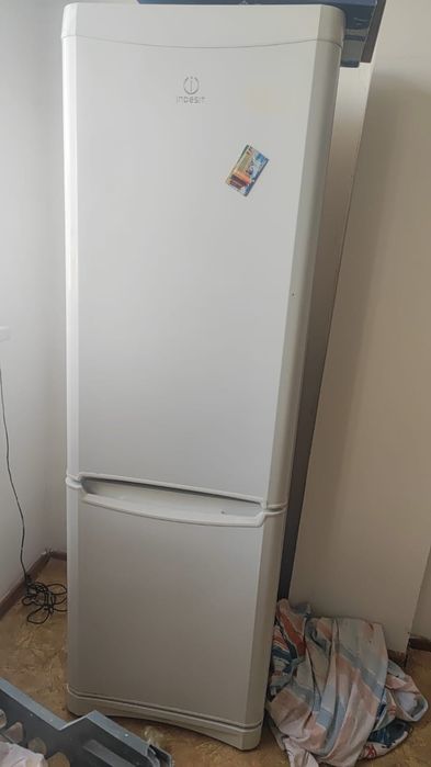 Холадилник сатылады