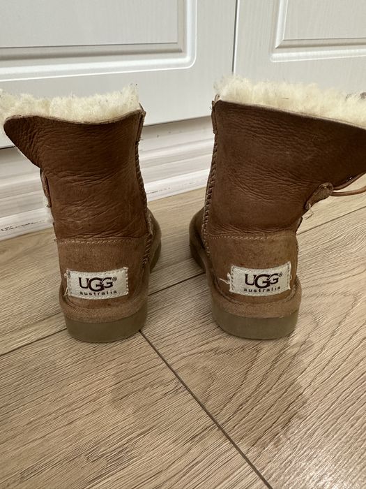 Ботуши и обувки за момиче