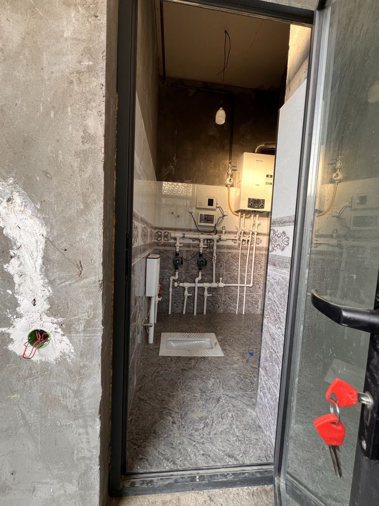 Uchaska xovli sotiladi Nazarbekda 2,5 sotix 6 xonali yevro remont