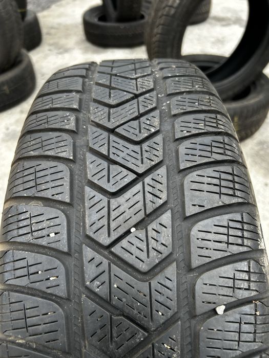 2бр Зимни гуми Pirelli 225/60R17