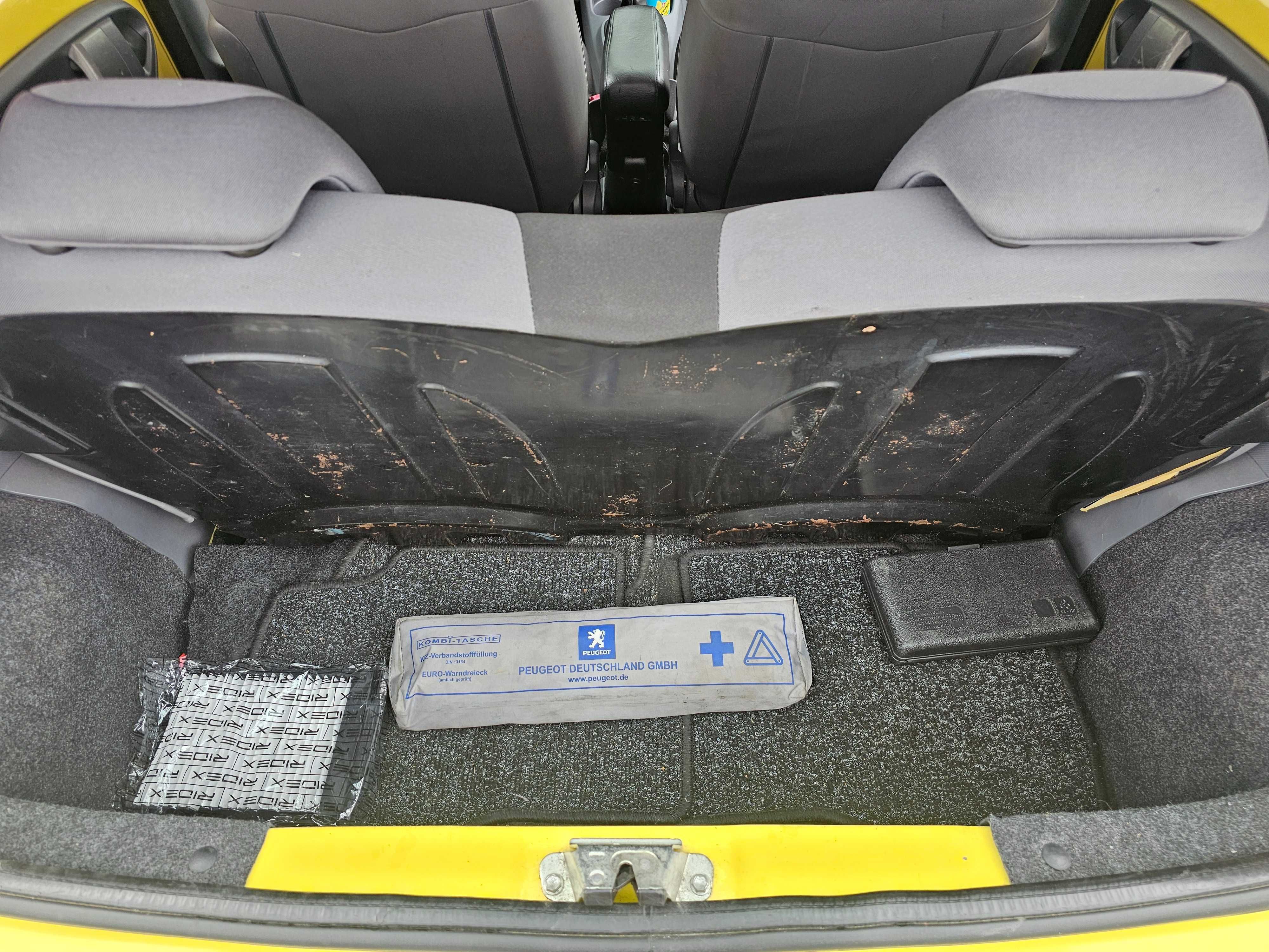 Продана се peugeot  107