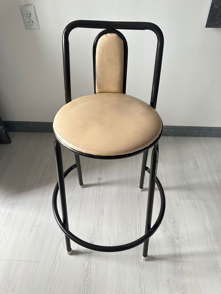 Продам барный стул