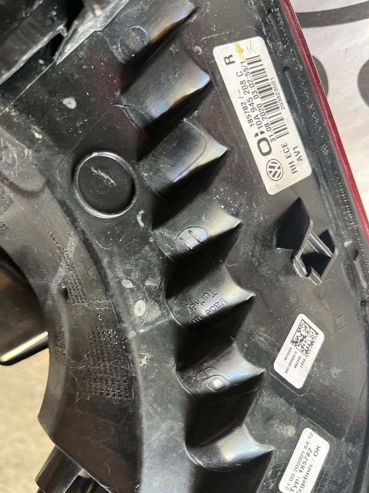 Ляв и десен стоп VW ID3 2020