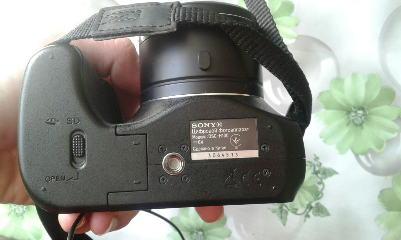 Продам Sony DSC-H100