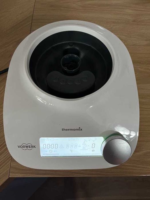 Thermomix Friend TM6 (doar baza, fara bol)