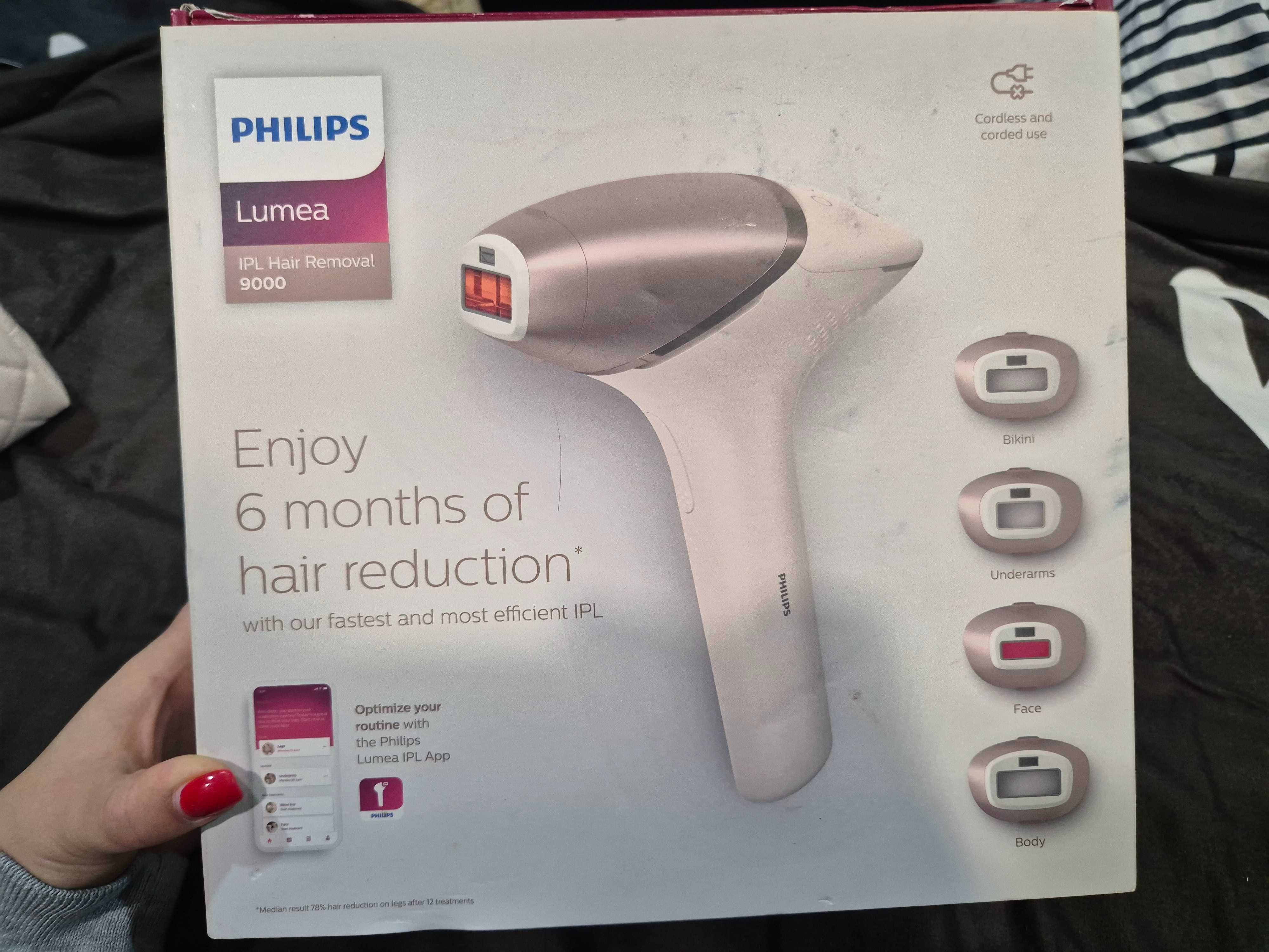 Фотоепилатор IPL Philips Lumea Seria 9000