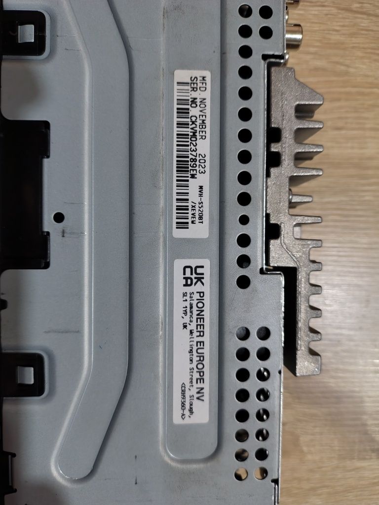 Pioneer mvh-s520bt