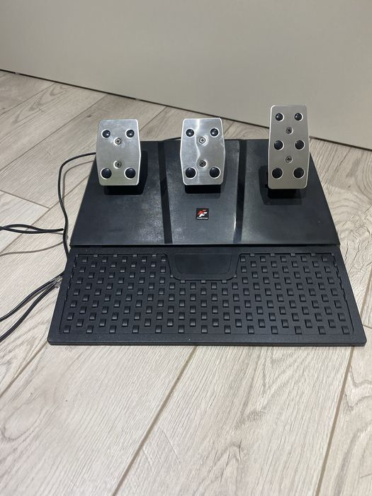 Volan de gaming suzuka wheel F111