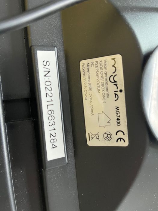 Volan gaming pentru consola  cu pedale