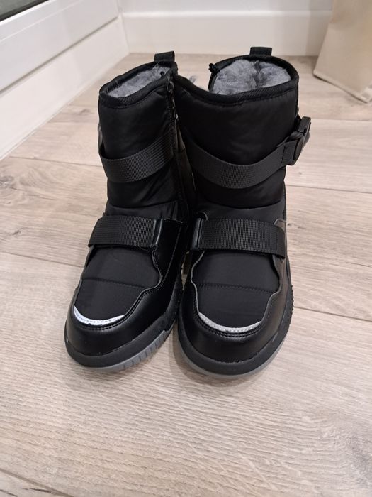 Продам зимнюю обувь