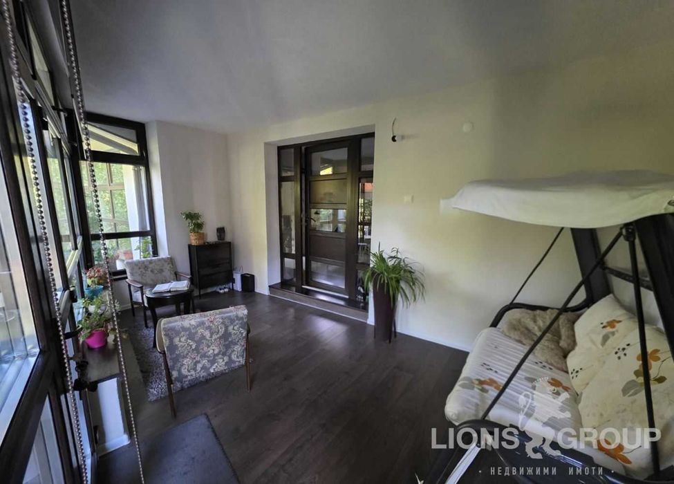 Продава се Къща в Варна, Изгрев - 261 кв.м за 3828 €/кв.м - Снимка #4