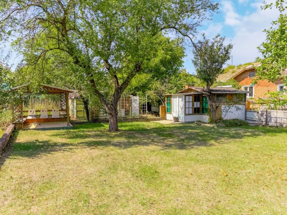 Къща в Плевен, област-с.Тученица площ 70 цена 119000