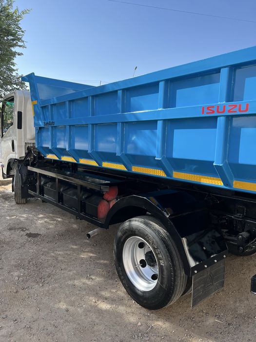 Isuzu Samasval yili 2010