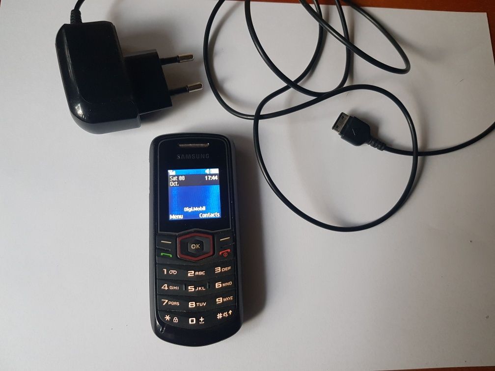 Telefon Samsung GTE 1081 LCD color taste butoane seniori ca nou
