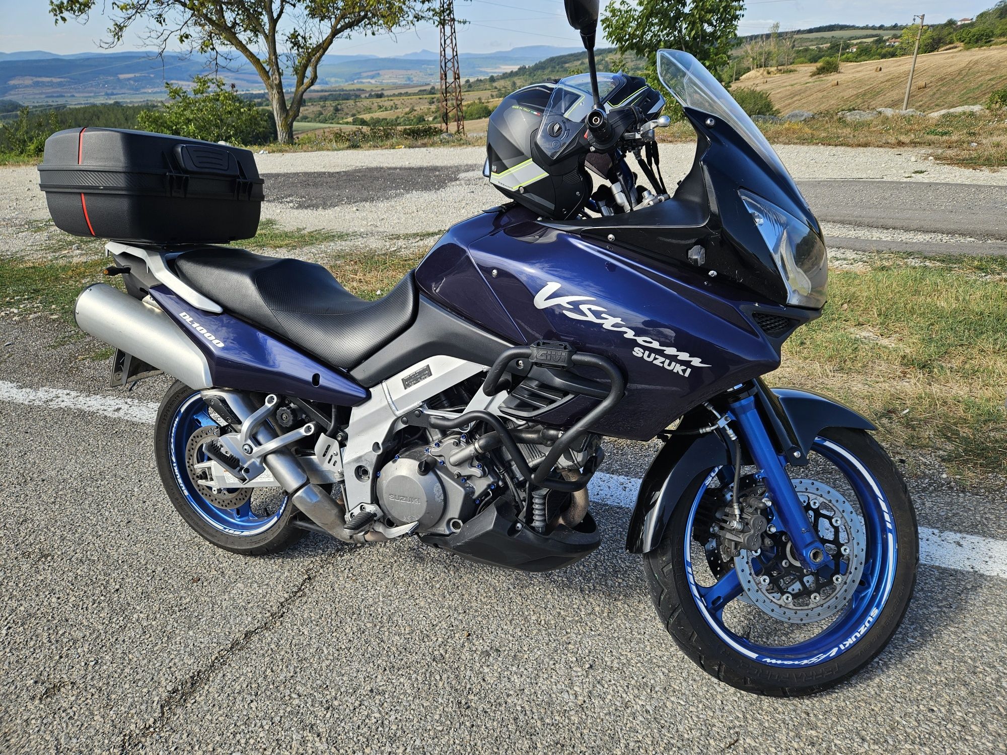 Suzuki V Strom 1000