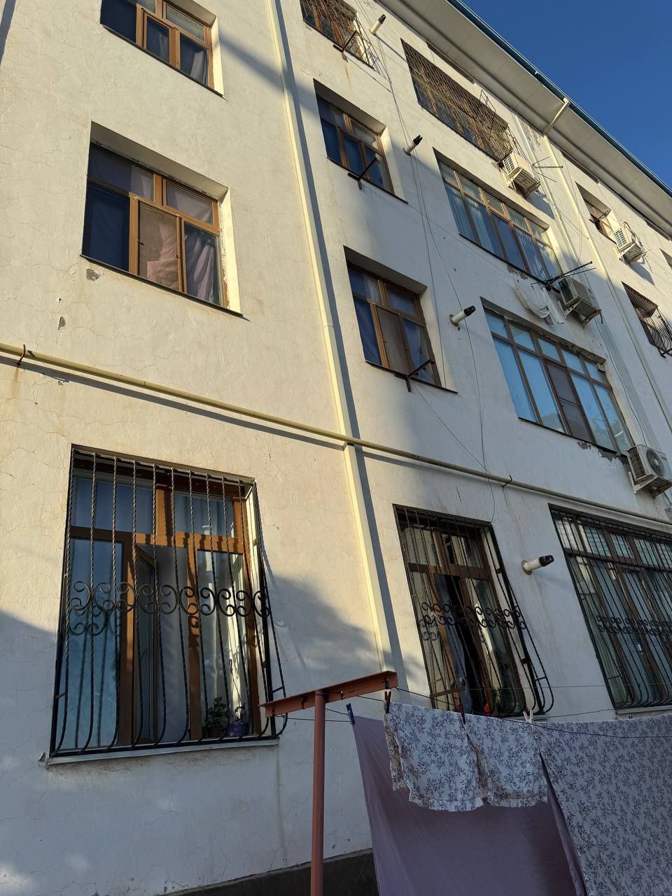 Barcha qulayliklarga ega dom sotiladi