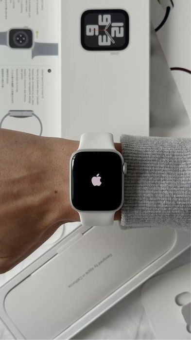 Apple Watch SE в идеальном состоянии original