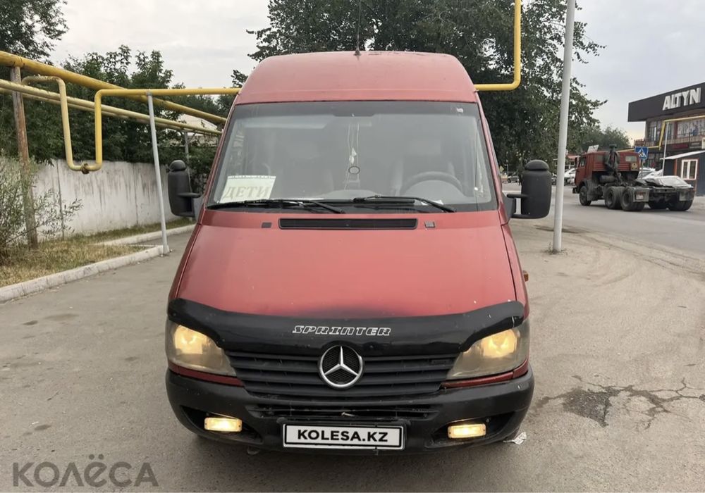 Mercedes-Benz Sprinter