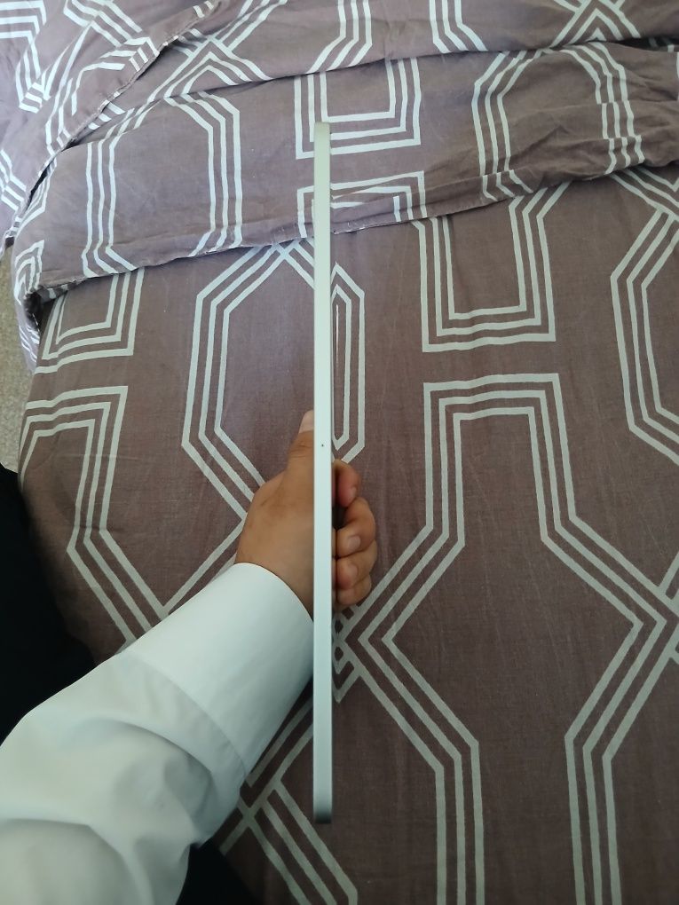I pad pro 11 dyum srochno pul kerak kelishamiz