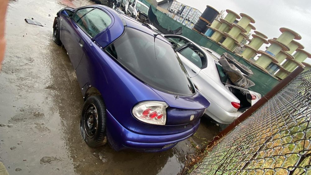 Dezmembrez Opel Tigra 1.6 benzina