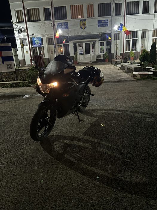 Vand Honda cbr 125r 2017