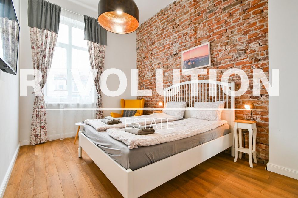 Продава се Тристаен апартамент в София, Център - 80 кв.м за 5000 €/кв.м - Снимка #4