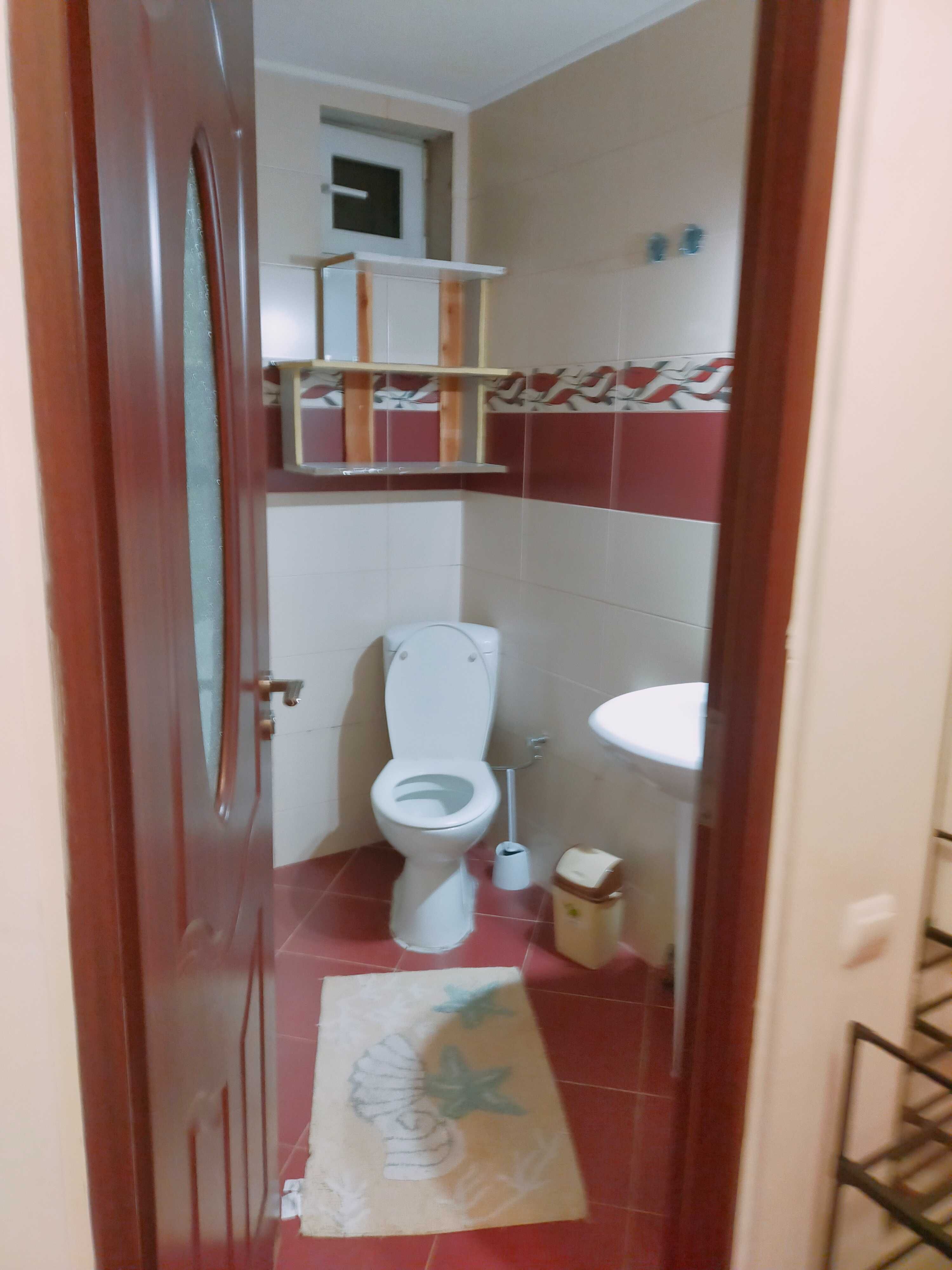 Închiriez apartament