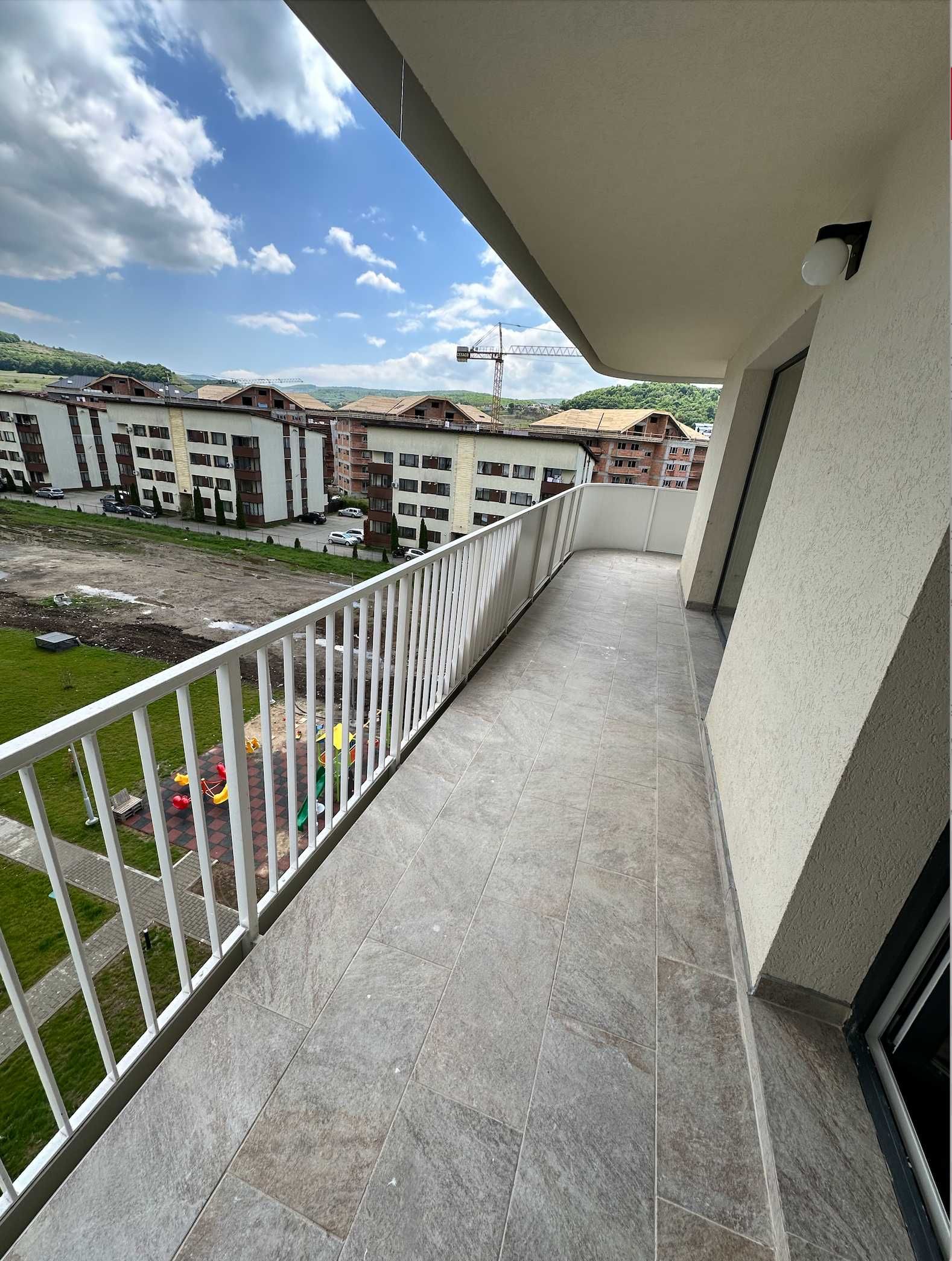 NOU FINISAT CF! Apartament 3 camere 60mp +TERASA 30mp + GARAJ, Eroilor