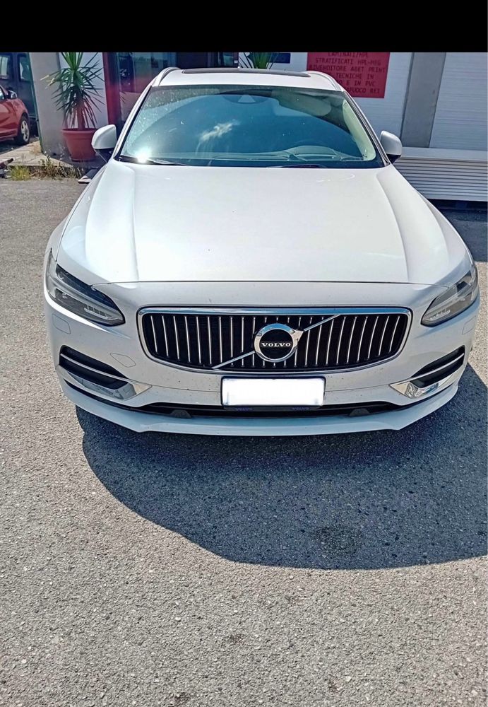 Volvo V90 D5 AWD
