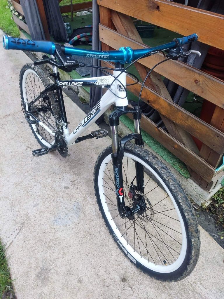 Vând bicicletă în stare foarte bună!!