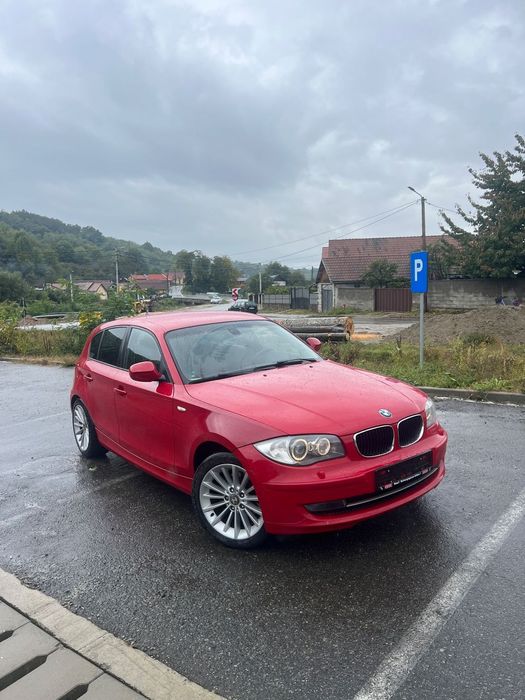 BMW Seria 1 118i 2011