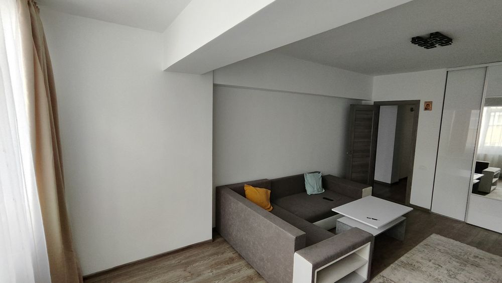 Inchiriez apartament 2 camere, centru, zona 0, langa Ramada