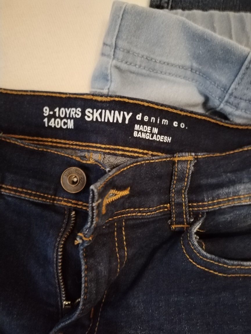 Дънки Slim-нови!