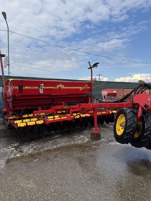 Semanatoare Vaderstad Rapid 400 Super XL
