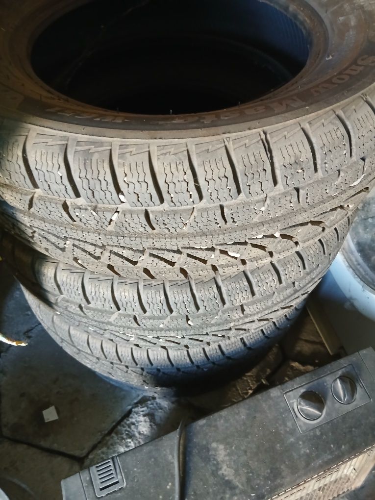 Продам шины в отличном состояния