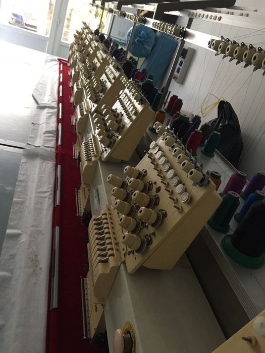 Masina de brodat industriala
