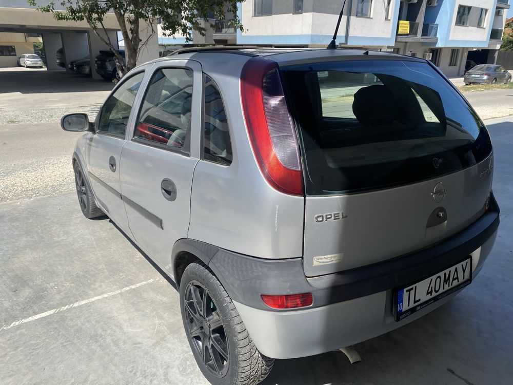 Vand opel corsa 1.2 foarte economic