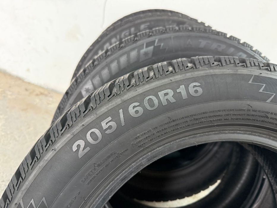Продам зимние шины в отличном состояние