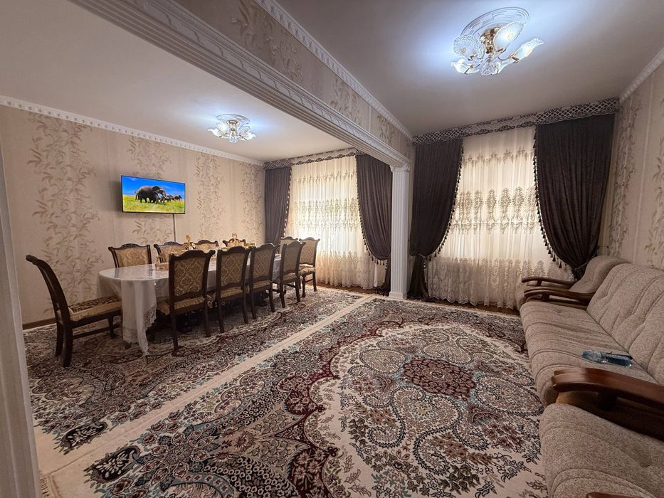 Массив феруза 4/4/4 банковская 110м2