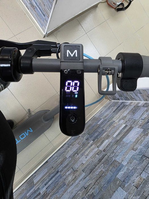 Trotineta Electrica Motus Scooty 10 2022 Amanet Doamna Ghica,Cod:31921