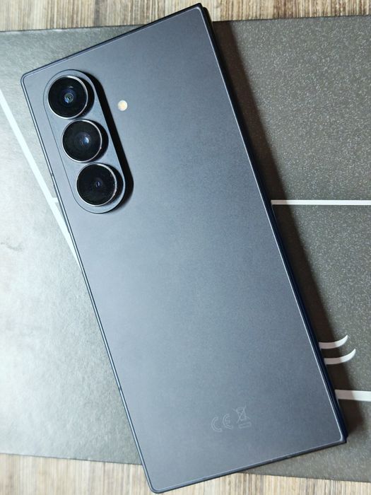 Нов Samsung Galaxy Fold7 Jetblack 24м гаранция