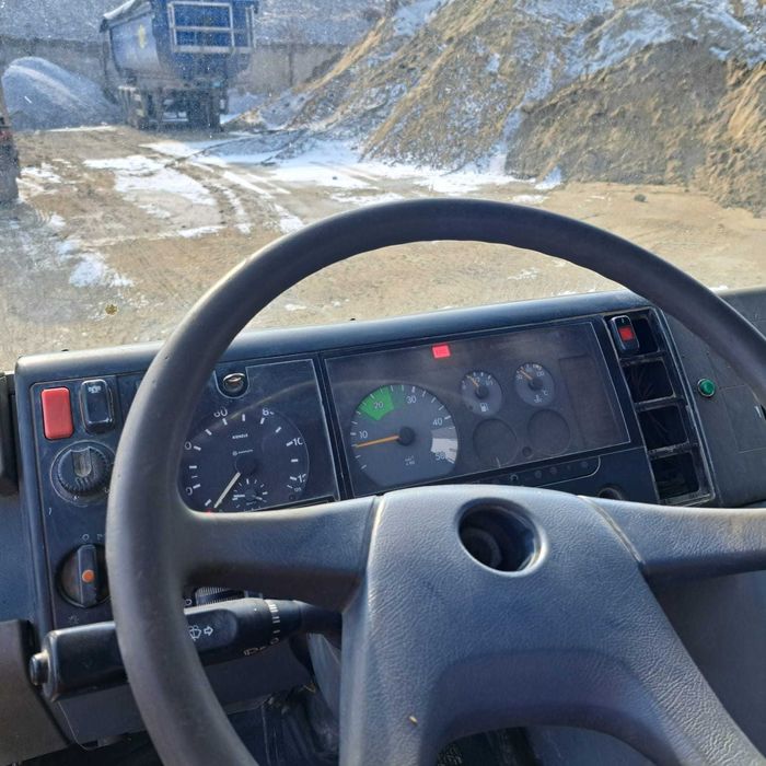 Mercedes Vario 512D