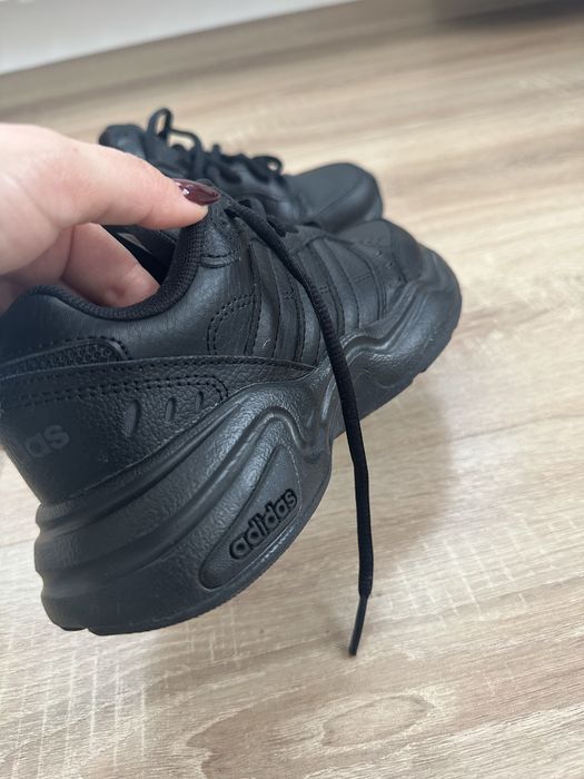 Адидас унисекс маратонки